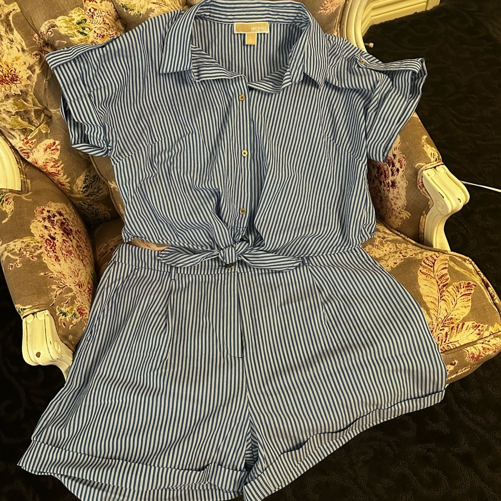 Michael Kors Blue and White Striped Button blouse short set like new
